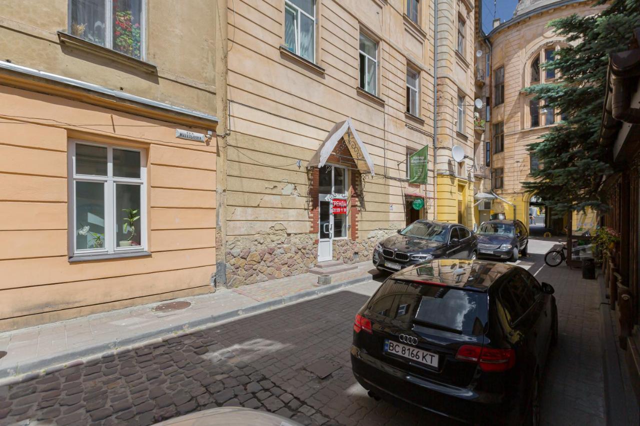 З Оглядовою Терасою На Львів Вулиця Свободи 35 Exteriör bild